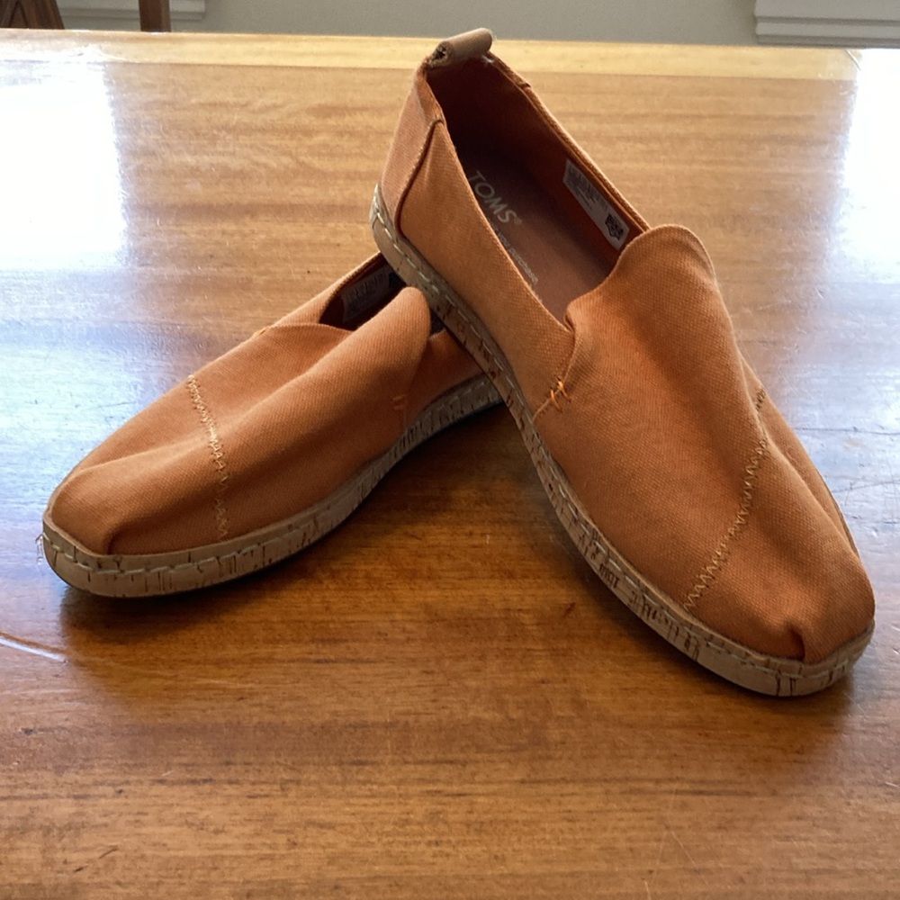 TOMS Orange Canvas Slip-Ons Espadrille Cork Sole Alpargata W 6